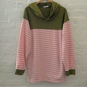 Z Avenue USA Women Green Pink Striped Print Hooded Tunic Top Relaxed Fit Cozy